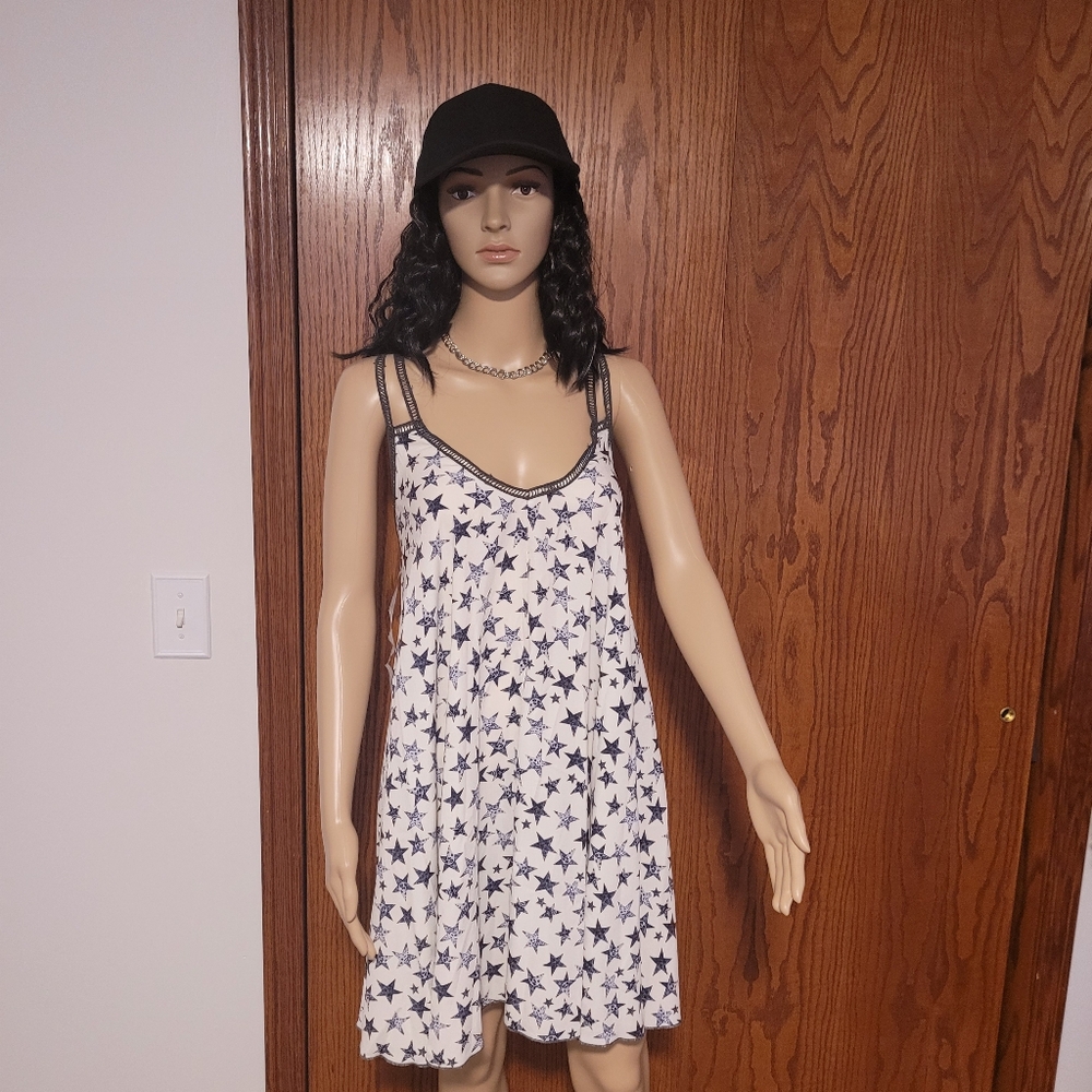 NIB / Winwin Apparel - Picture 3 of 3